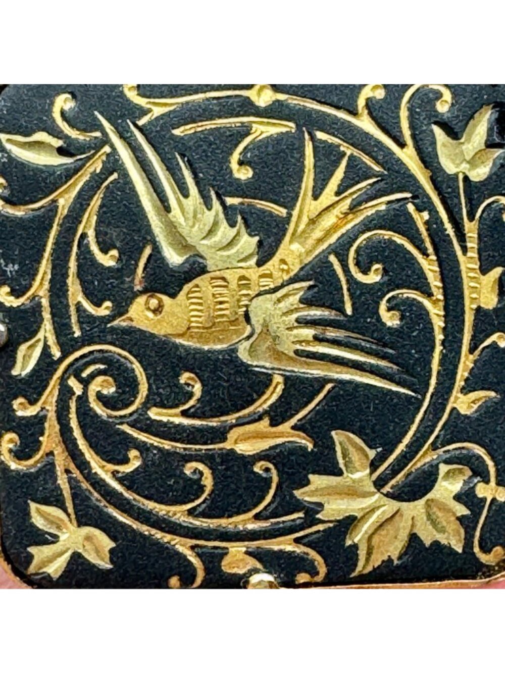 Vintage Damascene Bird Brooch Scatter Pin 1" Floral Vines Black Gold Cottagecore - Picture 2 of 7